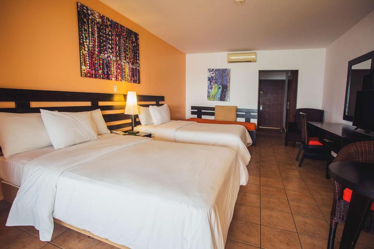 Royal Decameron Mompiche Exterior photo